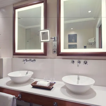 Sheraton 5* Pressburg