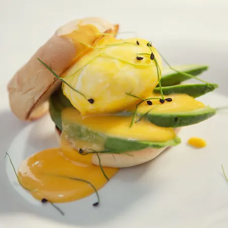 מלון Sheraton 5*