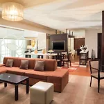 Sheraton Готель