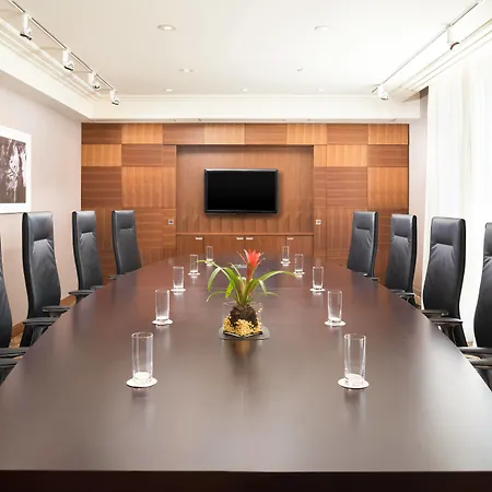 فندق شيراتون براتسلافا 5*